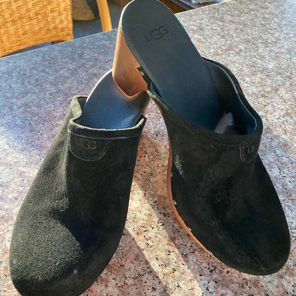 Ugg Shearling Lined Clogs New - image 1